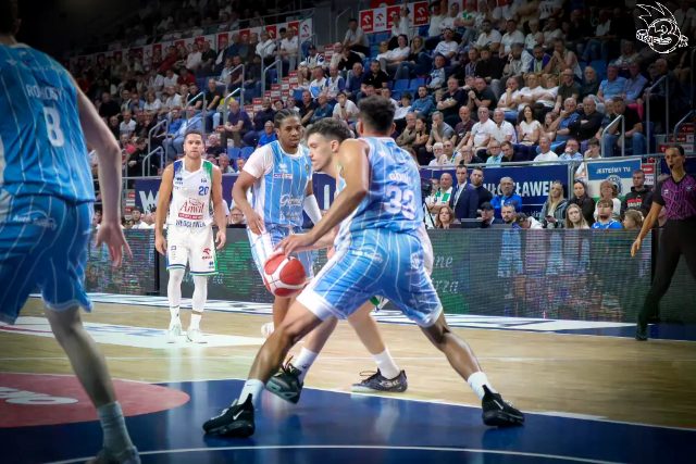 Galeria zdjęć 1 kolejki PGE Basket Ligi Anwil Włocławek-Górnik Zamek Książ — zdjęcie 138