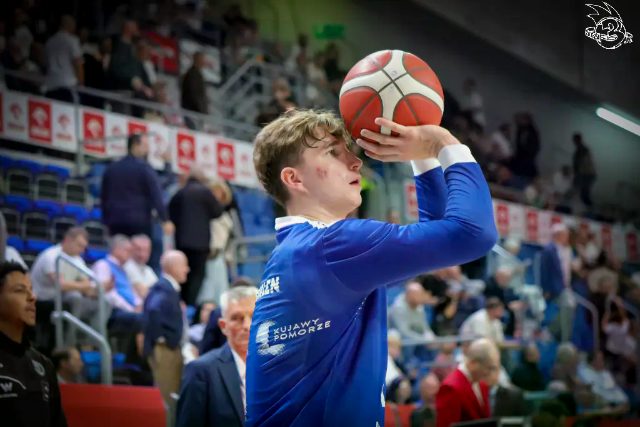 Galeria zdjęć 1 kolejki PGE Basket Ligi Anwil Włocławek-Górnik Zamek Książ — zdjęcie 30