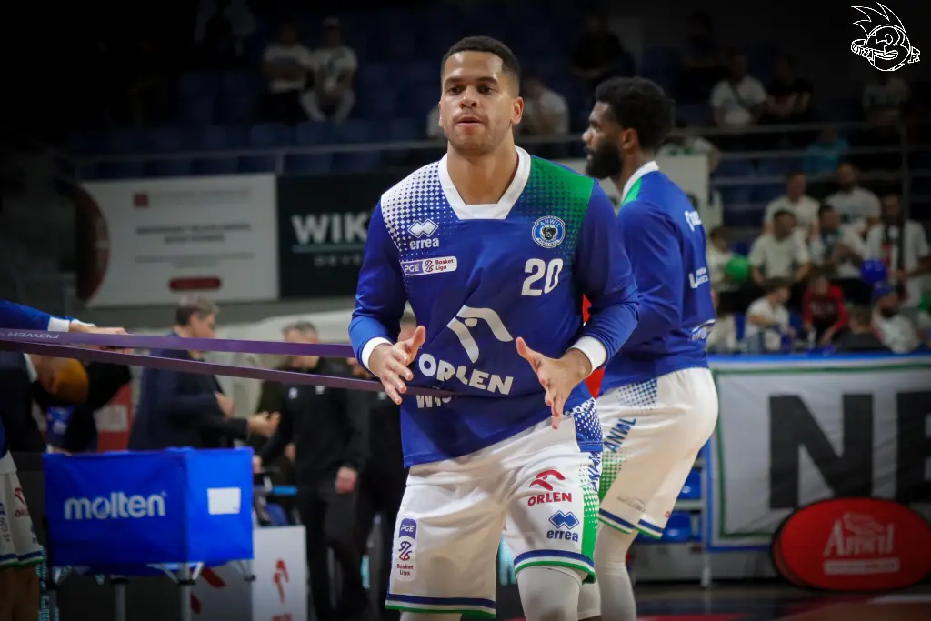 Galeria zdjęć 1 kolejki PGE Basket Ligi Anwil Włocławek-Górnik Zamek Książ — zdjęcie 13