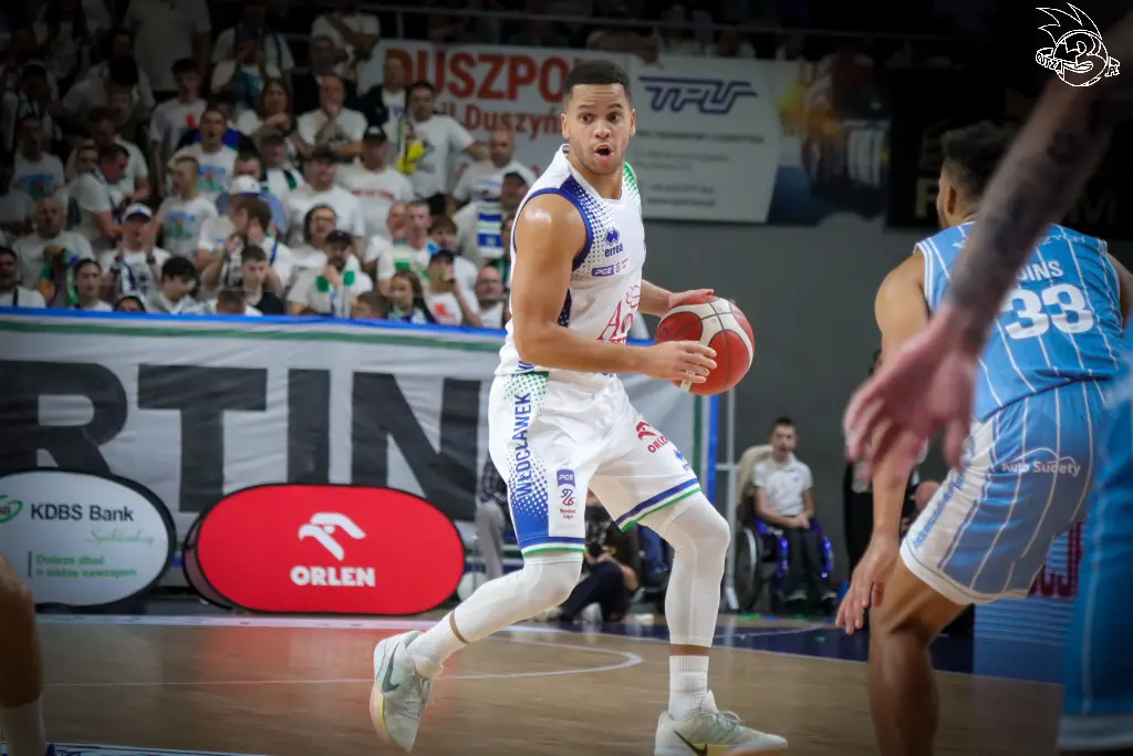 Galeria zdjęć 1 kolejki PGE Basket Ligi Anwil Włocławek-Górnik Zamek Książ — zdjęcie 64