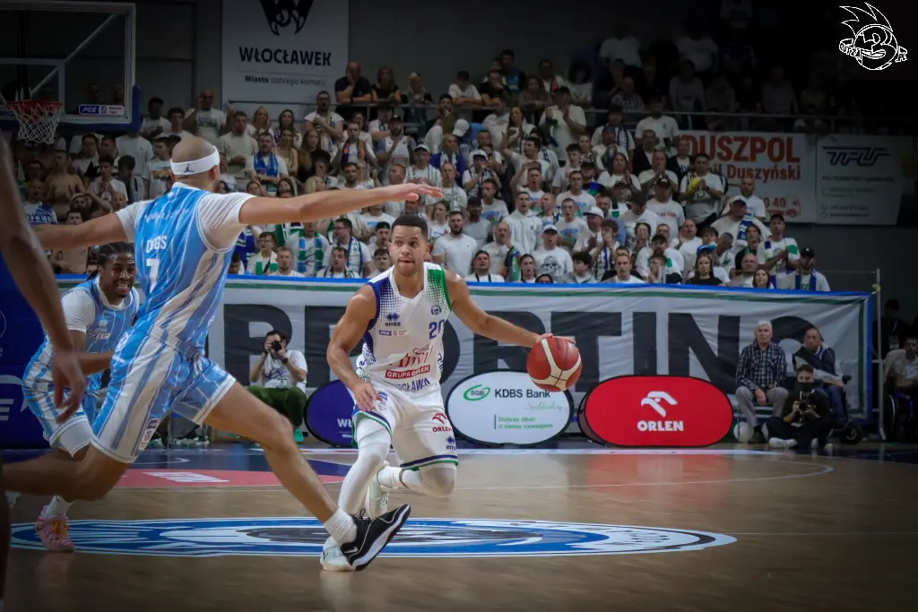 Galeria zdjęć 1 kolejki PGE Basket Ligi Anwil Włocławek-Górnik Zamek Książ — zdjęcie 79