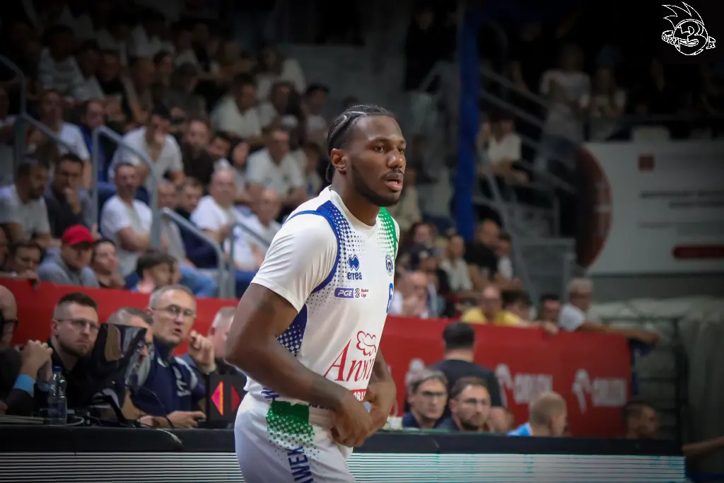 Galeria zdjęć 1 kolejki PGE Basket Ligi Anwil Włocławek-Górnik Zamek Książ — zdjęcie 98