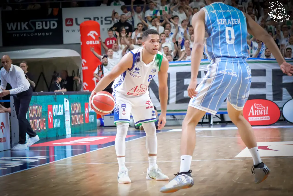 Galeria zdjęć 1 kolejki PGE Basket Ligi Anwil Włocławek-Górnik Zamek Książ — zdjęcie 145