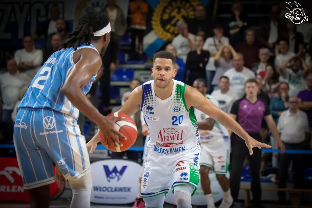 Galeria zdjęć 1 kolejki PGE Basket Ligi Anwil Włocławek-Górnik Zamek Książ — zdjęcie 197