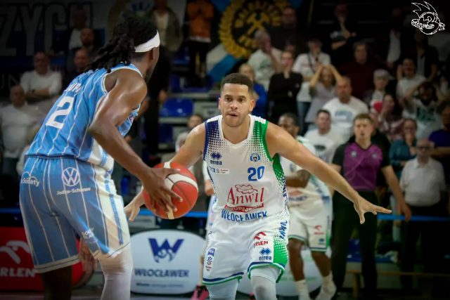 Galeria zdjęć 1 kolejki PGE Basket Ligi Anwil Włocławek-Górnik Zamek Książ — zdjęcie 197
