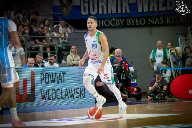 Galeria zdjęć 1 kolejki PGE Basket Ligi Anwil Włocławek-Górnik Zamek Książ — zdjęcie 163