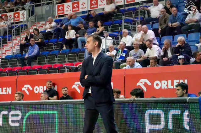 Galeria zdjęć 25 kolejki OBL Anwil Włocławek-Tasomix Rosiek Stal Ostrów Wielkopolski — zdjęcie 142
