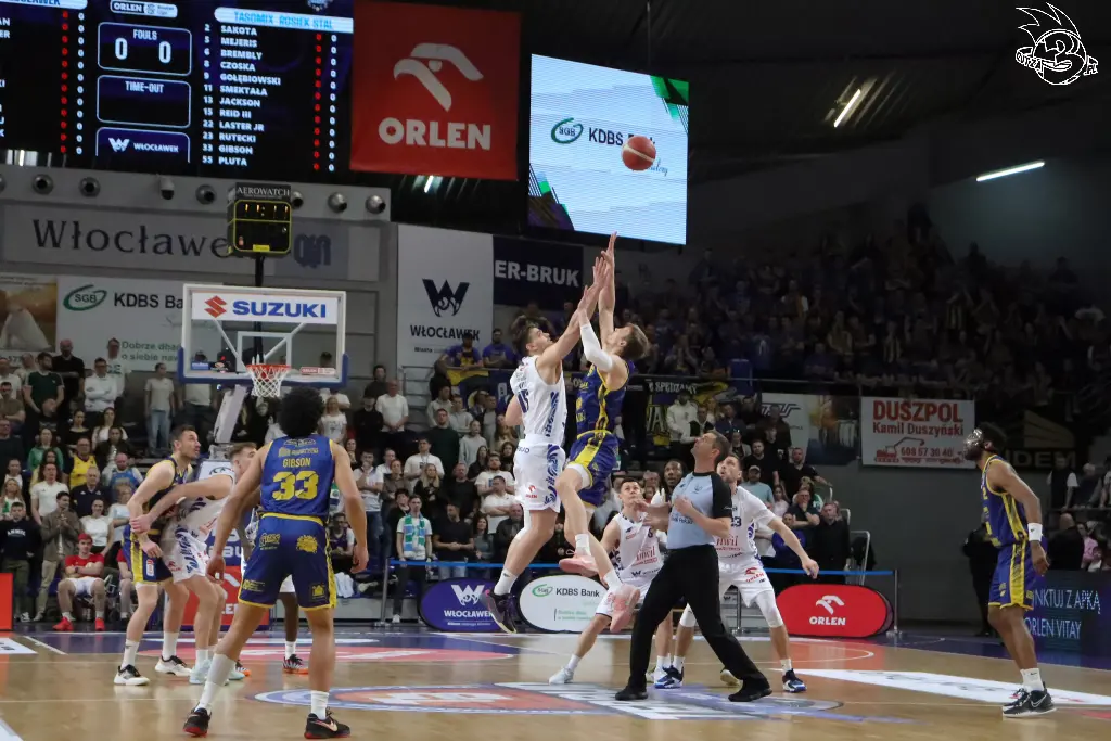 Galeria zdjęć 25 kolejki OBL Anwil Włocławek-Tasomix Rosiek Stal Ostrów Wielkopolski — zdjęcie 39