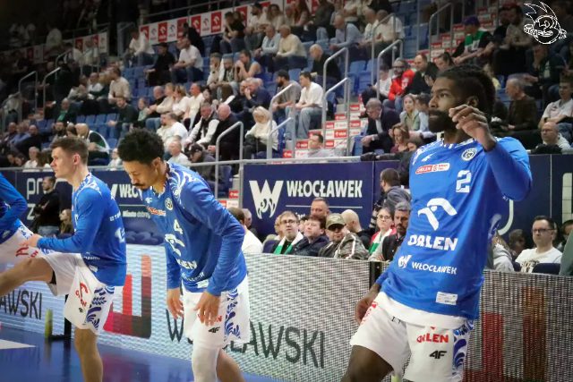 Galeria zdjęć 25 kolejki OBL Anwil Włocławek-Tasomix Rosiek Stal Ostrów Wielkopolski — zdjęcie 2