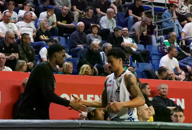 Galeria zdjęć 25 kolejki OBL Anwil Włocławek-Tasomix Rosiek Stal Ostrów Wielkopolski — zdjęcie 81