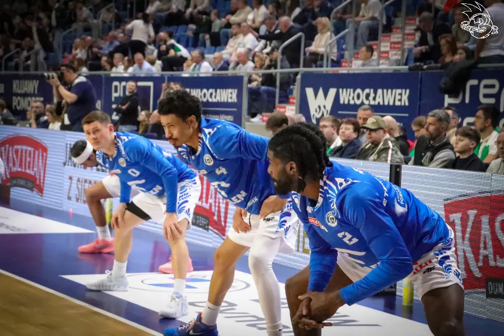 Galeria zdjęć 25 kolejki OBL Anwil Włocławek-Tasomix Rosiek Stal Ostrów Wielkopolski — zdjęcie 1