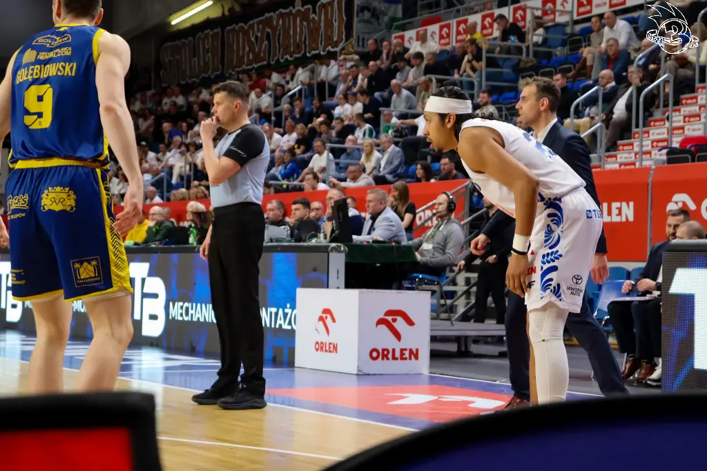 Galeria zdjęć 25 kolejki OBL Anwil Włocławek-Tasomix Rosiek Stal Ostrów Wielkopolski — zdjęcie 139