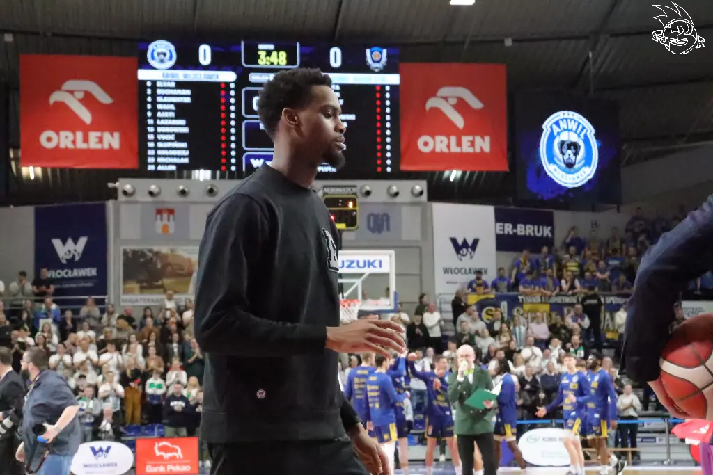 Galeria zdjęć 25 kolejki OBL Anwil Włocławek-Tasomix Rosiek Stal Ostrów Wielkopolski — zdjęcie 35