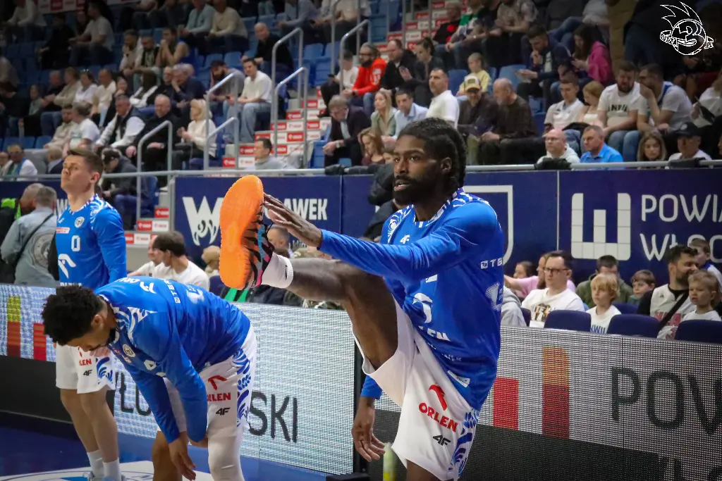 Galeria zdjęć 25 kolejki OBL Anwil Włocławek-Tasomix Rosiek Stal Ostrów Wielkopolski — zdjęcie 3