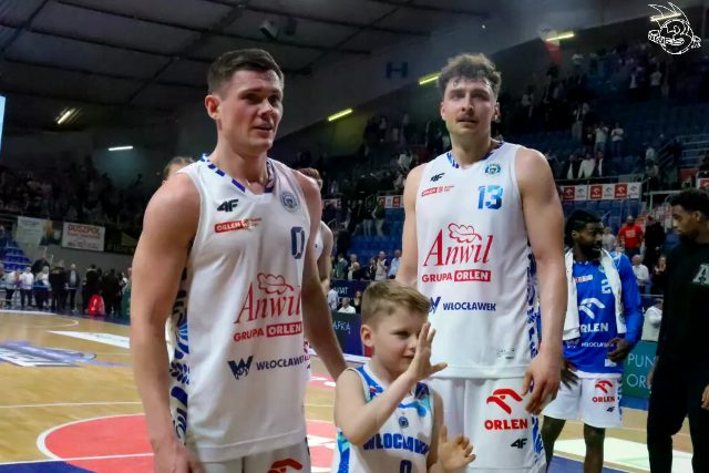 Galeria zdjęć 25 kolejki OBL Anwil Włocławek-Tasomix Rosiek Stal Ostrów Wielkopolski — zdjęcie 249