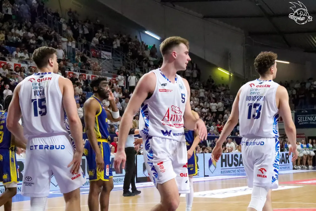 Galeria zdjęć 25 kolejki OBL Anwil Włocławek-Tasomix Rosiek Stal Ostrów Wielkopolski — zdjęcie 201