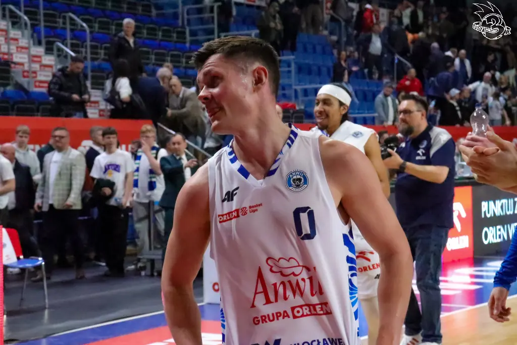Galeria zdjęć 25 kolejki OBL Anwil Włocławek-Tasomix Rosiek Stal Ostrów Wielkopolski — zdjęcie 239