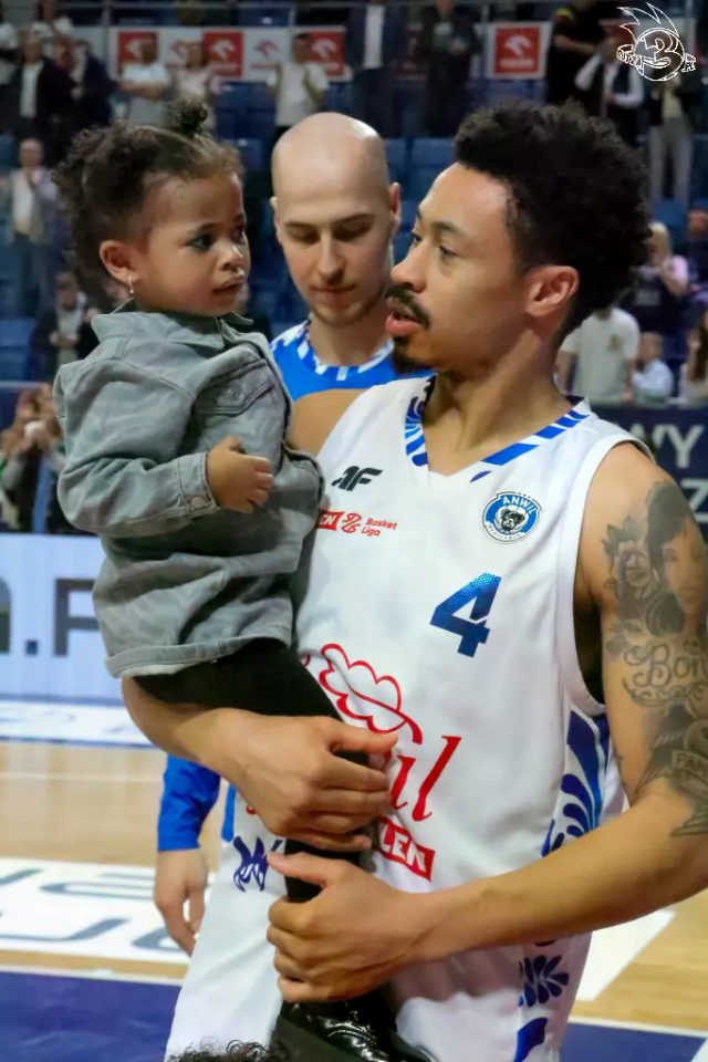 Galeria zdjęć 25 kolejki OBL Anwil Włocławek-Tasomix Rosiek Stal Ostrów Wielkopolski — zdjęcie 245