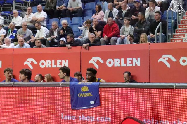 Galeria zdjęć 25 kolejki OBL Anwil Włocławek-Tasomix Rosiek Stal Ostrów Wielkopolski — zdjęcie 147