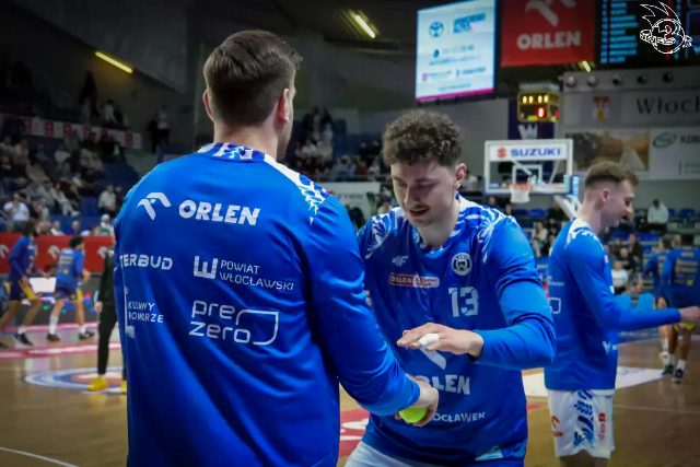 Galeria zdjęć 25 kolejki OBL Anwil Włocławek-Tasomix Rosiek Stal Ostrów Wielkopolski — zdjęcie 8