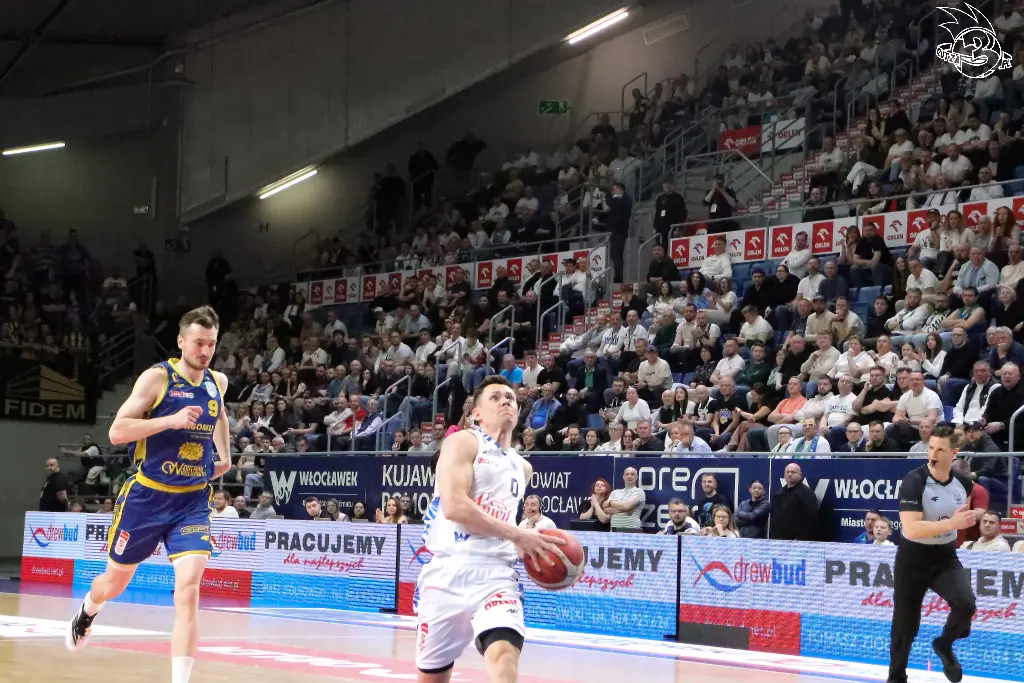 Galeria zdjęć 25 kolejki OBL Anwil Włocławek-Tasomix Rosiek Stal Ostrów Wielkopolski — zdjęcie 83