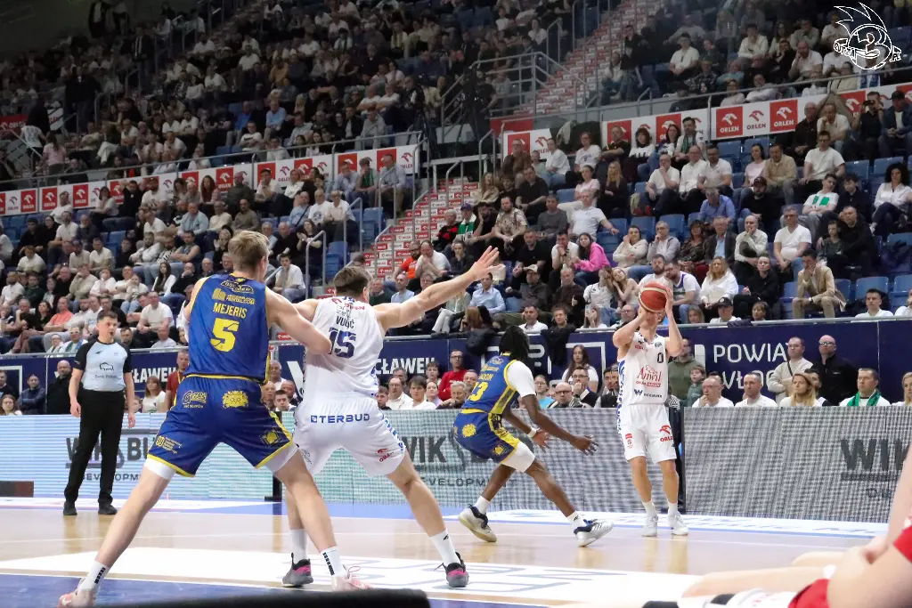 Galeria zdjęć 25 kolejki OBL Anwil Włocławek-Tasomix Rosiek Stal Ostrów Wielkopolski — zdjęcie 87