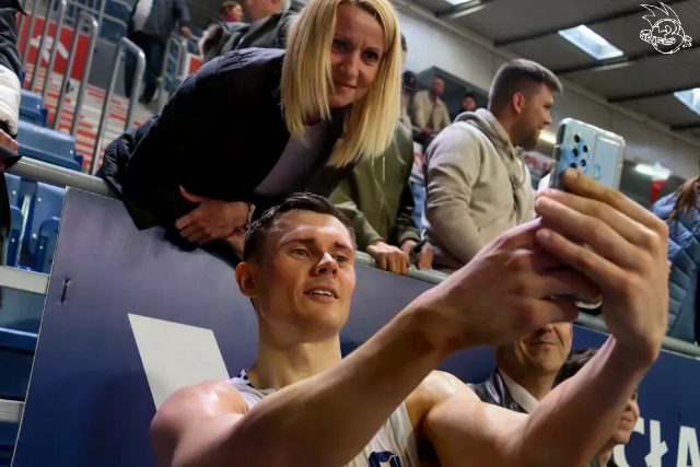 Galeria zdjęć 25 kolejki OBL Anwil Włocławek-Tasomix Rosiek Stal Ostrów Wielkopolski — zdjęcie 262