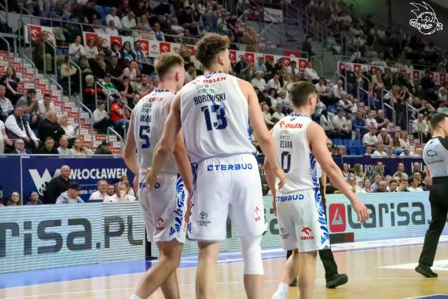 Galeria zdjęć 25 kolejki OBL Anwil Włocławek-Tasomix Rosiek Stal Ostrów Wielkopolski — zdjęcie 146