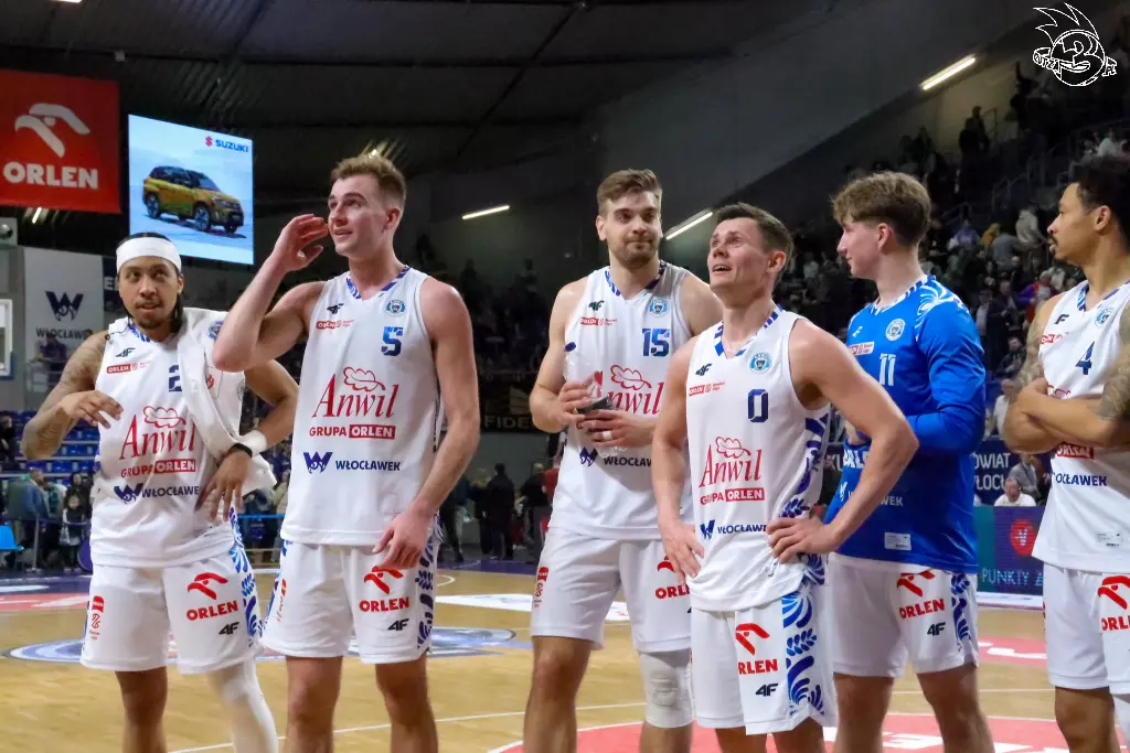 Galeria zdjęć 25 kolejki OBL Anwil Włocławek-Tasomix Rosiek Stal Ostrów Wielkopolski — zdjęcie 240