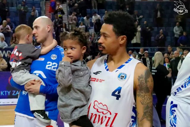 Galeria zdjęć 25 kolejki OBL Anwil Włocławek-Tasomix Rosiek Stal Ostrów Wielkopolski — zdjęcie 248
