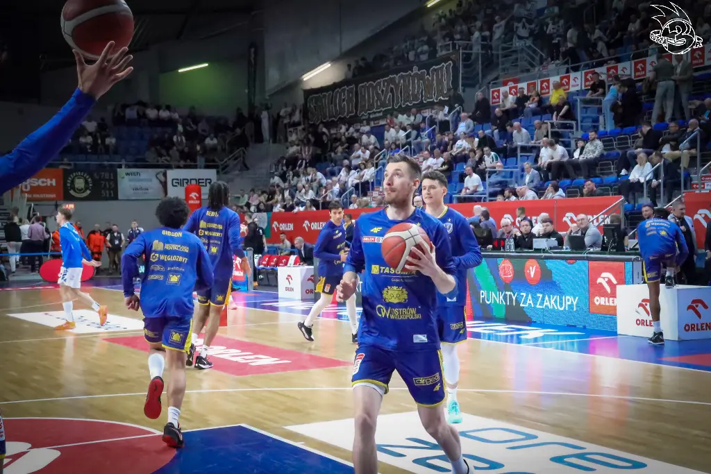 Galeria zdjęć 25 kolejki OBL Anwil Włocławek-Tasomix Rosiek Stal Ostrów Wielkopolski — zdjęcie 20