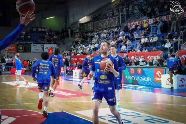 Galeria zdjęć 25 kolejki OBL Anwil Włocławek-Tasomix Rosiek Stal Ostrów Wielkopolski — zdjęcie 20