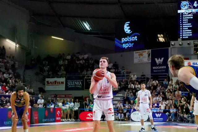 Galeria zdjęć 25 kolejki OBL Anwil Włocławek-Tasomix Rosiek Stal Ostrów Wielkopolski — zdjęcie 148