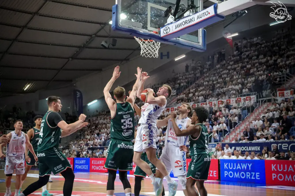 Galeria zdjęć 28 kolejki OBL Anwil Włocławek-WKS Śląsk Wrocław — zdjęcie 110