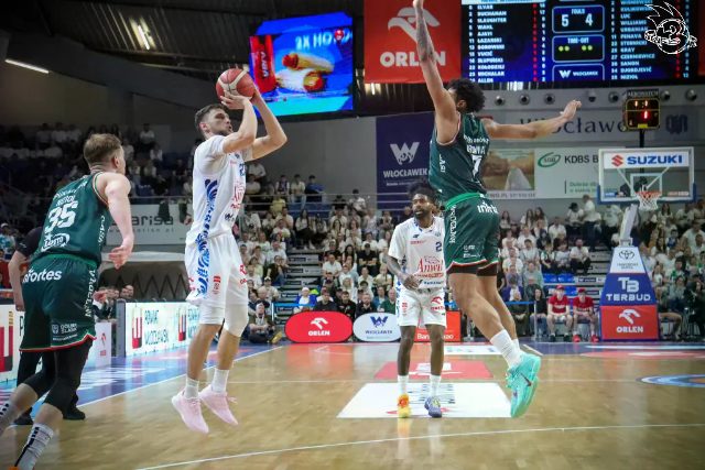 Galeria zdjęć 28 kolejki OBL Anwil Włocławek-WKS Śląsk Wrocław — zdjęcie 145