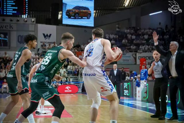 Galeria zdjęć 28 kolejki OBL Anwil Włocławek-WKS Śląsk Wrocław — zdjęcie 154