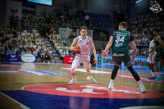 Galeria zdjęć 28 kolejki OBL Anwil Włocławek-WKS Śląsk Wrocław — zdjęcie 107