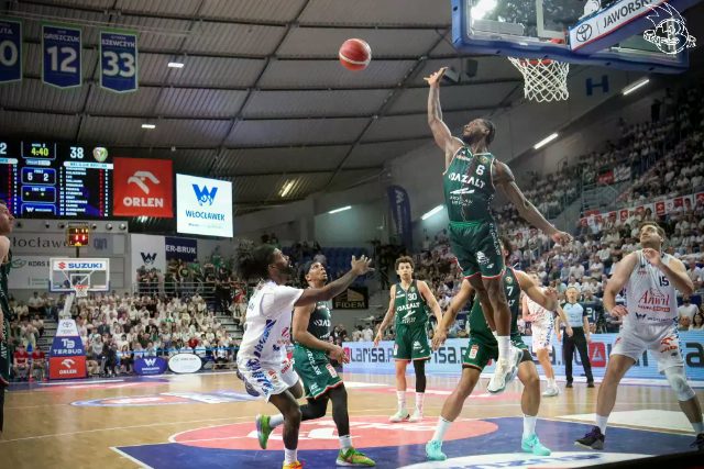 Galeria zdjęć 28 kolejki OBL Anwil Włocławek-WKS Śląsk Wrocław — zdjęcie 119