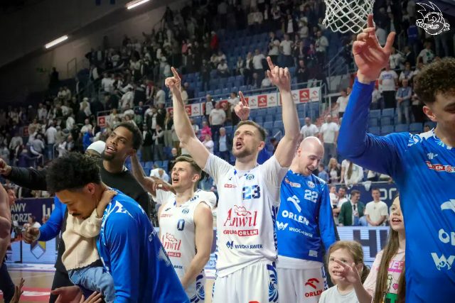 Galeria zdjęć 28 kolejki OBL Anwil Włocławek-WKS Śląsk Wrocław — zdjęcie 211
