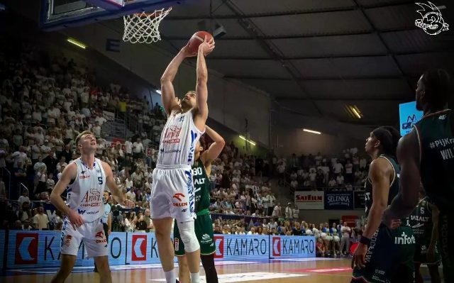 Galeria zdjęć 28 kolejki OBL Anwil Włocławek-WKS Śląsk Wrocław — zdjęcie 202