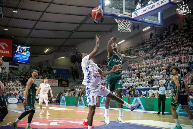 Galeria zdjęć 28 kolejki OBL Anwil Włocławek-WKS Śląsk Wrocław — zdjęcie 106