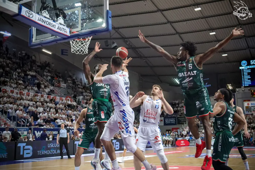 Galeria zdjęć 28 kolejki OBL Anwil Włocławek-WKS Śląsk Wrocław — zdjęcie 151