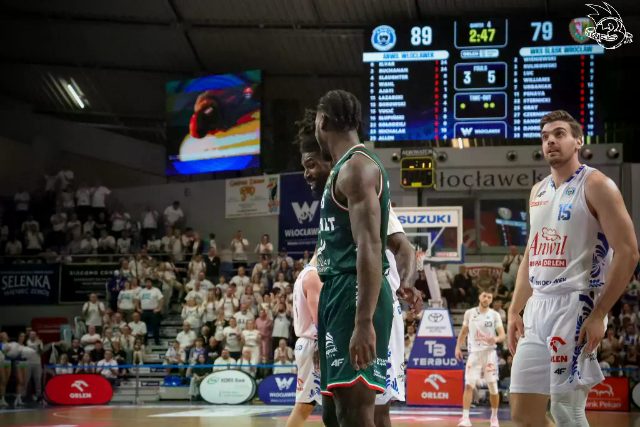 Galeria zdjęć 28 kolejki OBL Anwil Włocławek-WKS Śląsk Wrocław — zdjęcie 194