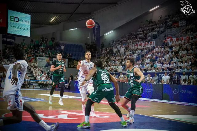 Galeria zdjęć 28 kolejki OBL Anwil Włocławek-WKS Śląsk Wrocław — zdjęcie 63