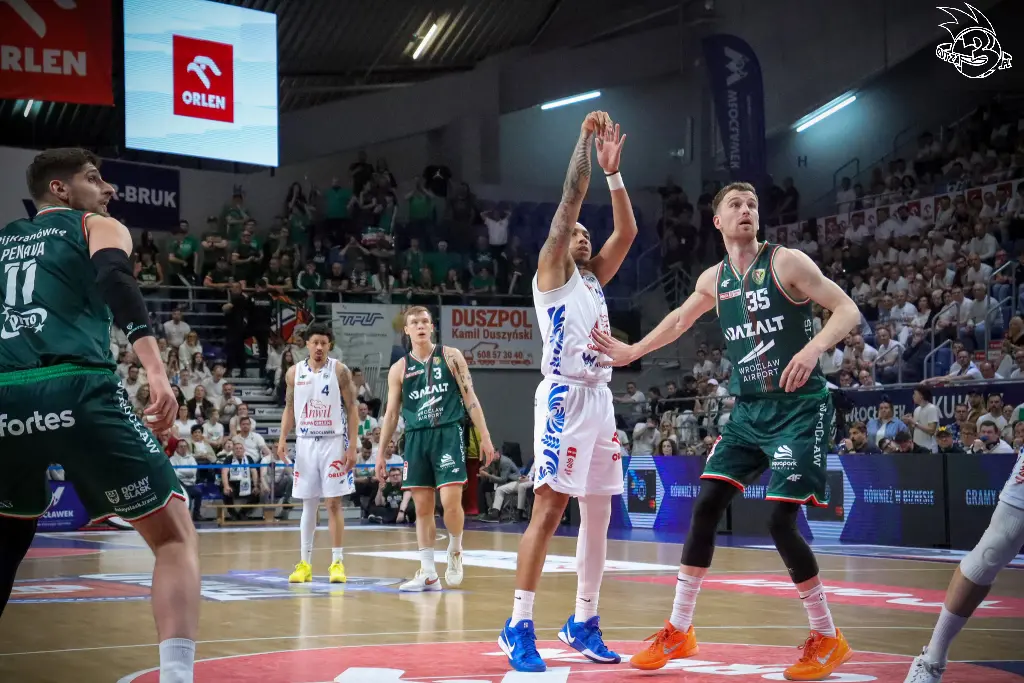 Galeria zdjęć 28 kolejki OBL Anwil Włocławek-WKS Śląsk Wrocław — zdjęcie 92