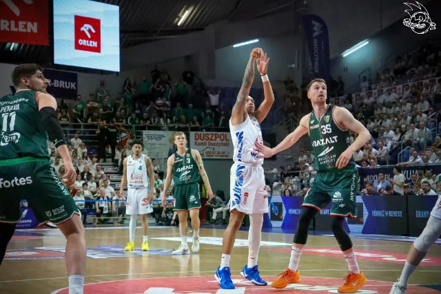 Galeria zdjęć 28 kolejki OBL Anwil Włocławek-WKS Śląsk Wrocław — zdjęcie 92
