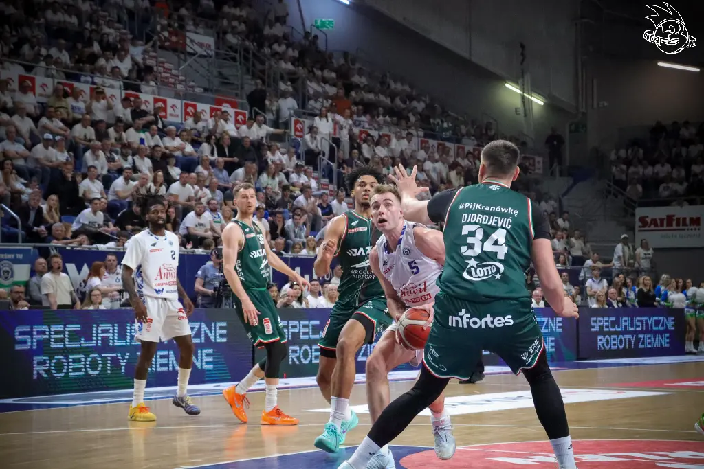Galeria zdjęć 28 kolejki OBL Anwil Włocławek-WKS Śląsk Wrocław — zdjęcie 160