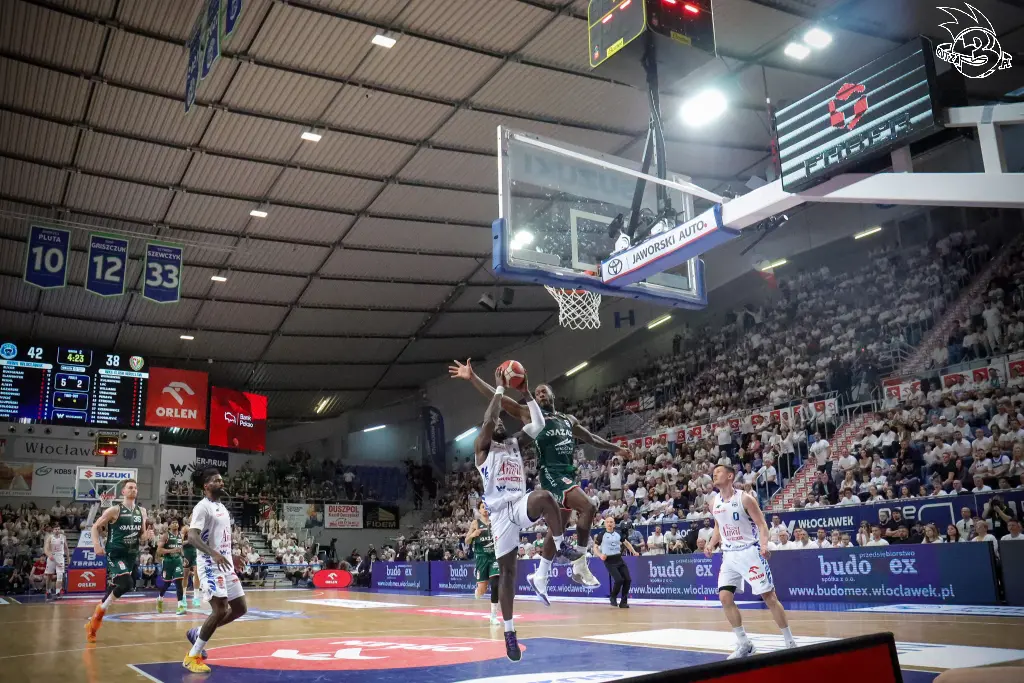Galeria zdjęć 28 kolejki OBL Anwil Włocławek-WKS Śląsk Wrocław — zdjęcie 122