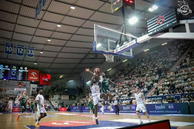 Galeria zdjęć 28 kolejki OBL Anwil Włocławek-WKS Śląsk Wrocław — zdjęcie 122