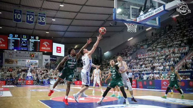 Galeria zdjęć 28 kolejki OBL Anwil Włocławek-WKS Śląsk Wrocław — zdjęcie 112